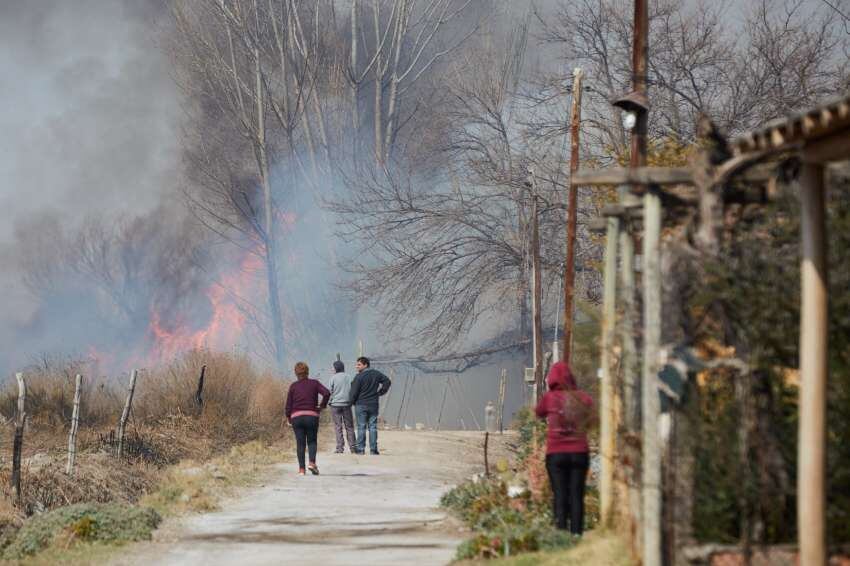 
Cuando vieron el tamaño del incendio llamaron al 911 | Gentileza Marcelo Aguilar
   