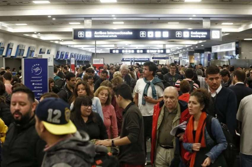 
Demoras en Aeroparque. | Gentileza / La Nación
   