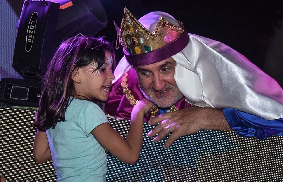 Los más pequeños les hacen llegar sus deseos a Los Reyes. Foto: Prensa Godoy Cruz