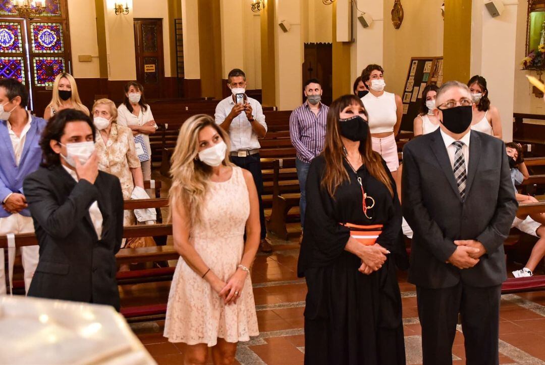 Belén Francese y Fabián Lencinas bautizaron a Vitto y Moria Casán fue la madrina.