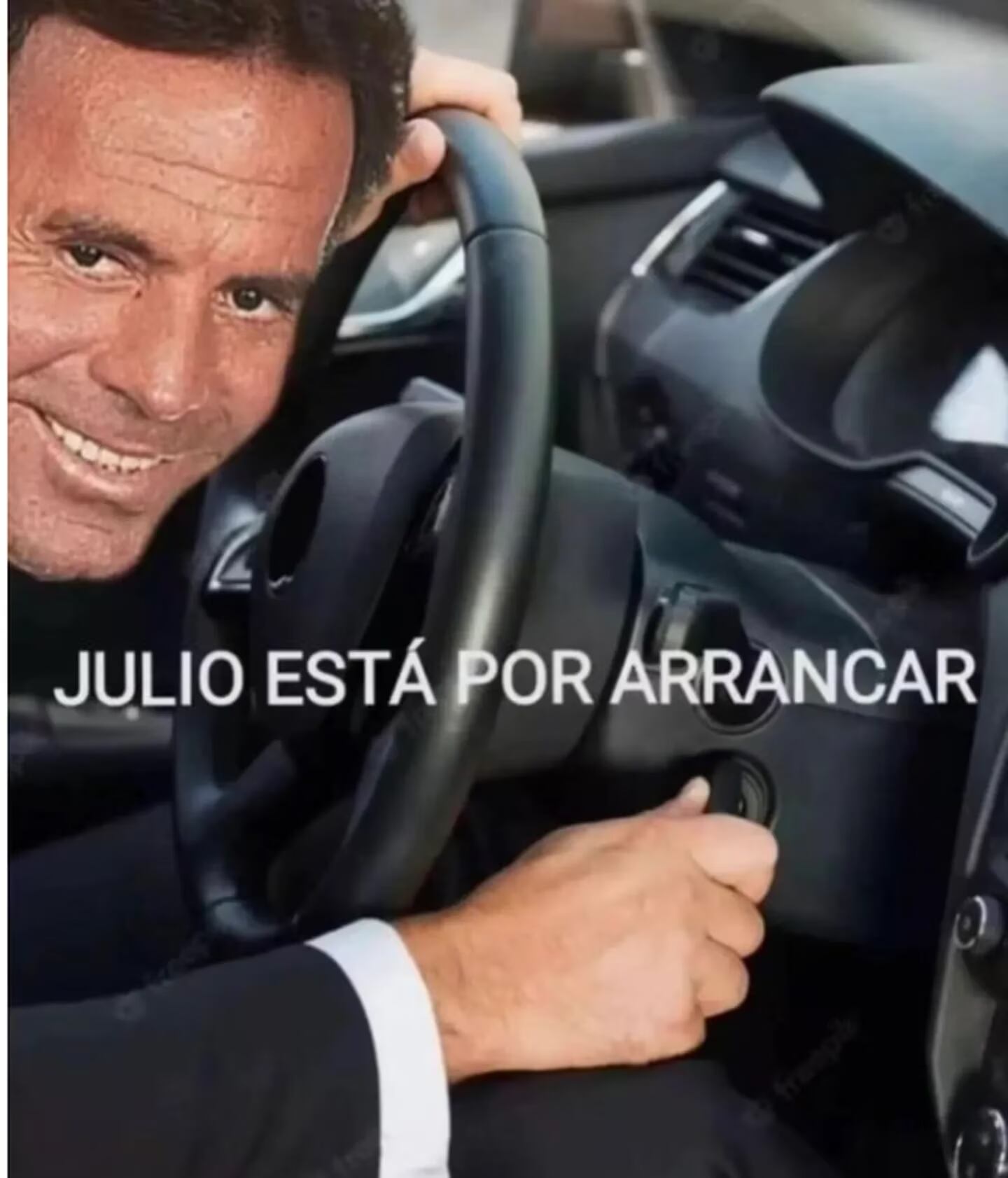 Regresaron los memes de Julio Iglesias para darle inicio al séptimo mes