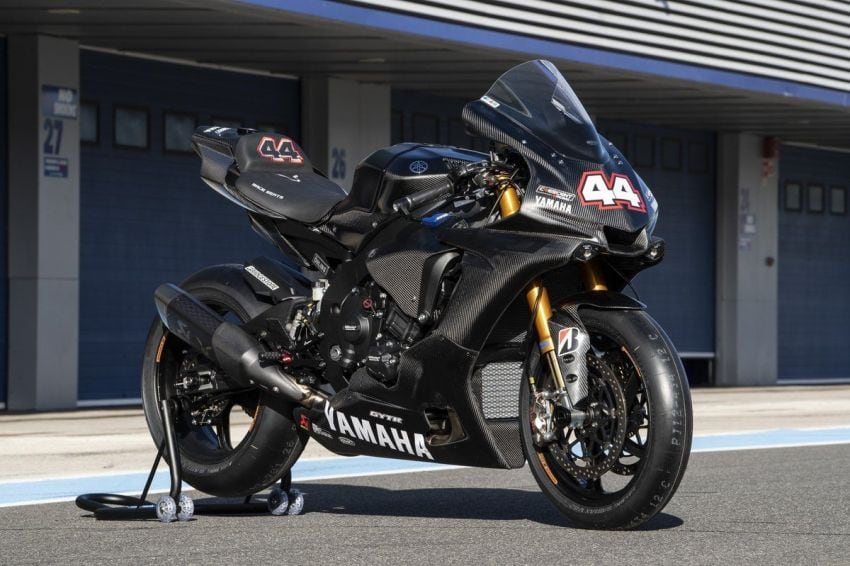 
Lewis Hamilton | Lewis Hamilton estuvo al mando de una Yamaha R1M este domingo en Jerez de la Frontera, que incluyó una caída, y a continuación te acercamos las mejores fotos.
   