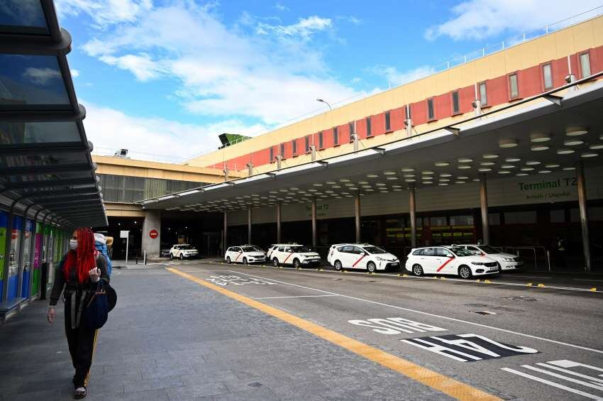 
Barajas, el aeropuerto de Madrid y de donde salen la mayoría de los vuelos de Eruopa a Argentina. | AFP
   