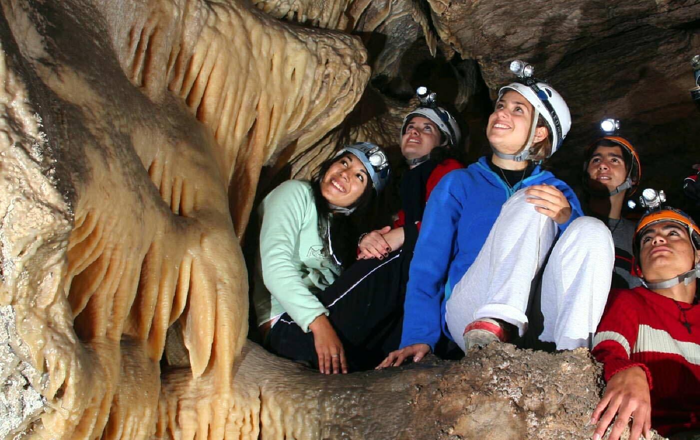 Entre la belleza y lo esotérico: Caverna de las Brujas y Pozo de las Ánimas, 2 imperdibles de Malargüe 