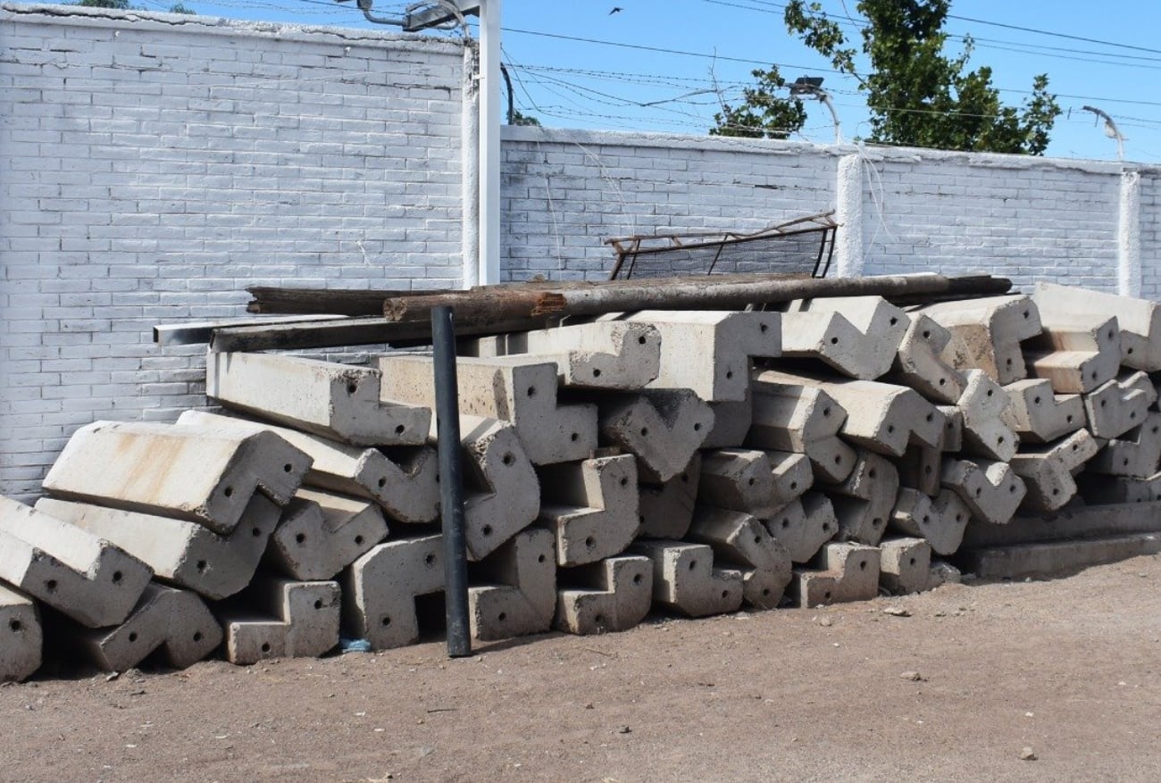 Parte de la estructura de la tribuna sur del Víctor Legrotaglie ya llegó /Foto: Gimnasia