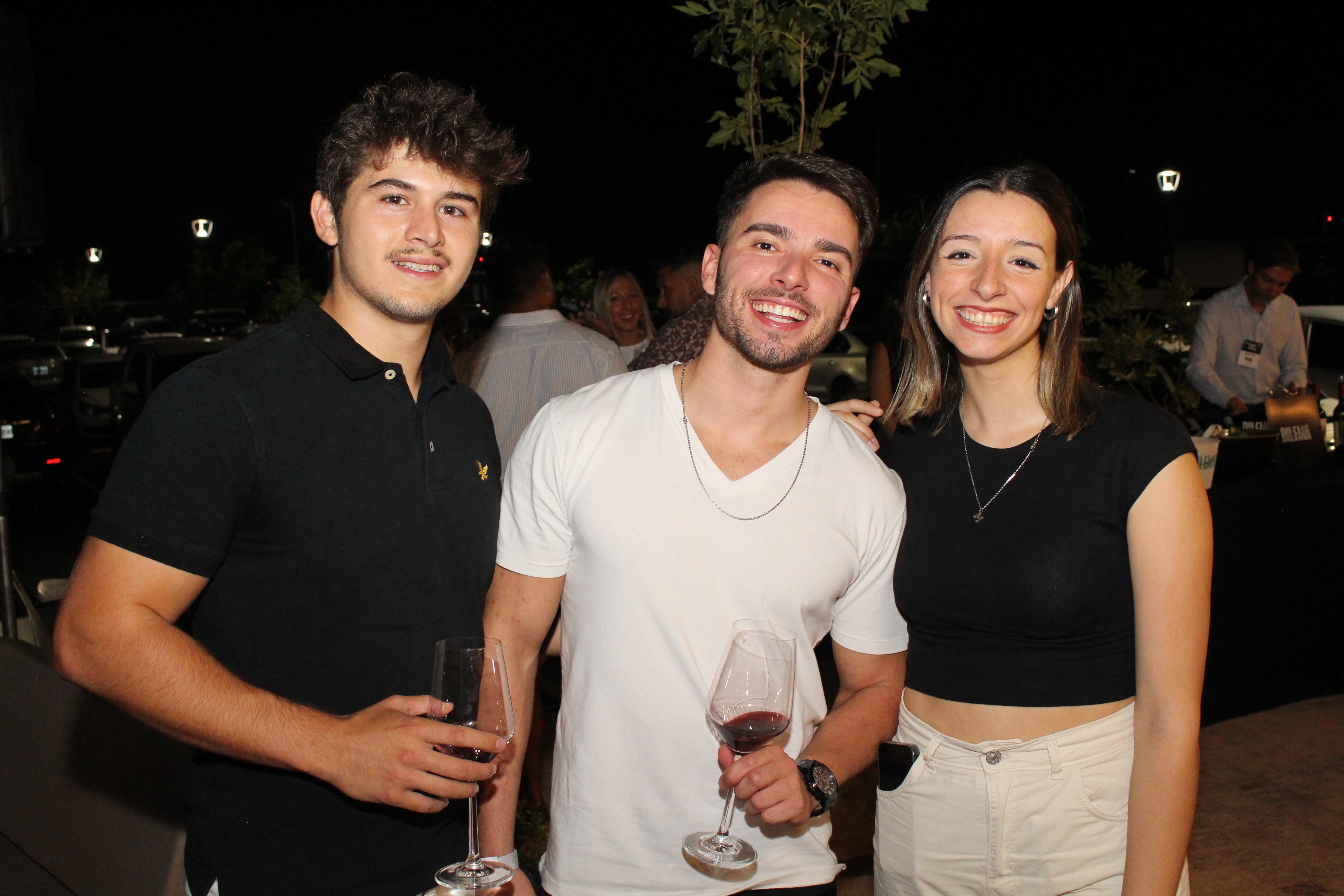 Juan Scarpa, Franco Lodi y Mercedes Zárate.