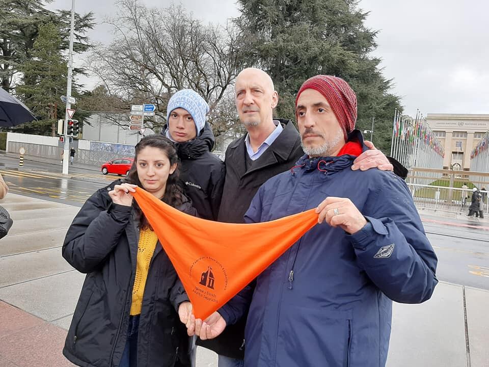 A principios de año, un grupo de sobrevivientes viajó a Suiza para presentar el caso y las denuncias en la Organización de las Naciones Unidas.