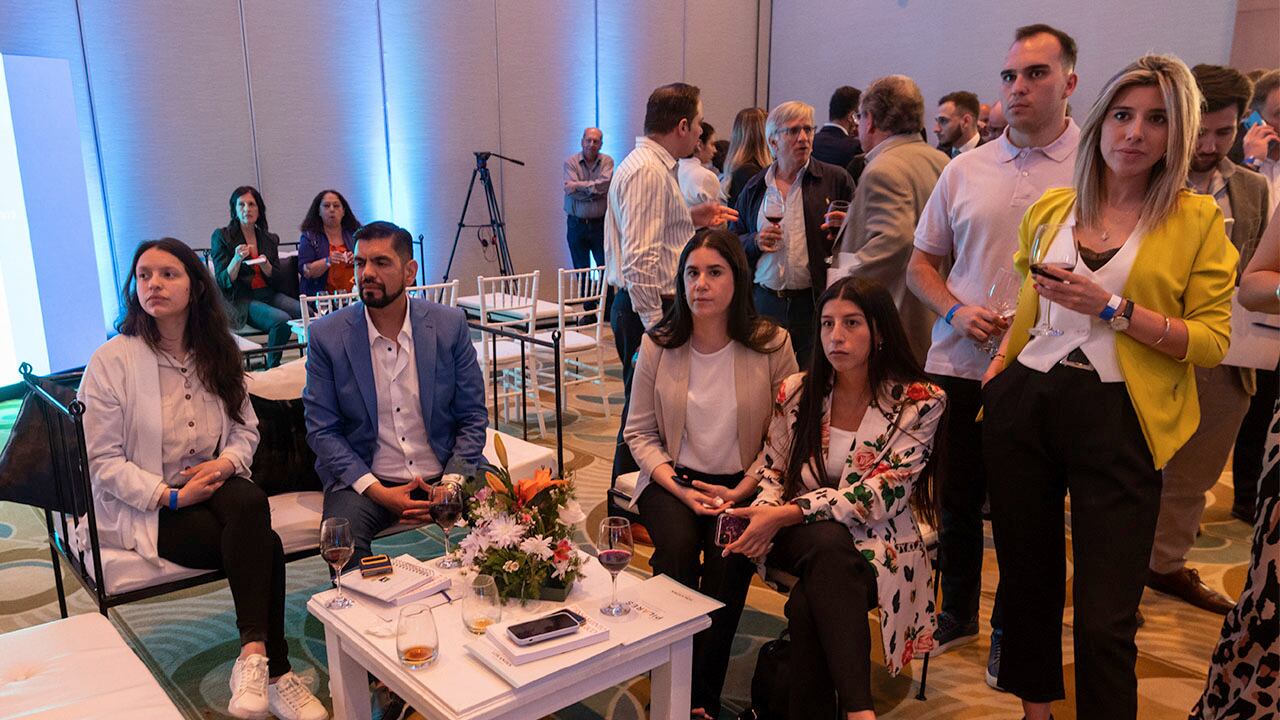 Empresarios, profesionales y referentes de distintos ámbitos participaron del agasajo en el Hotel & Casino Cóndor de los Andes.
 
Foto: Ignacio Blanco / Los Andes 