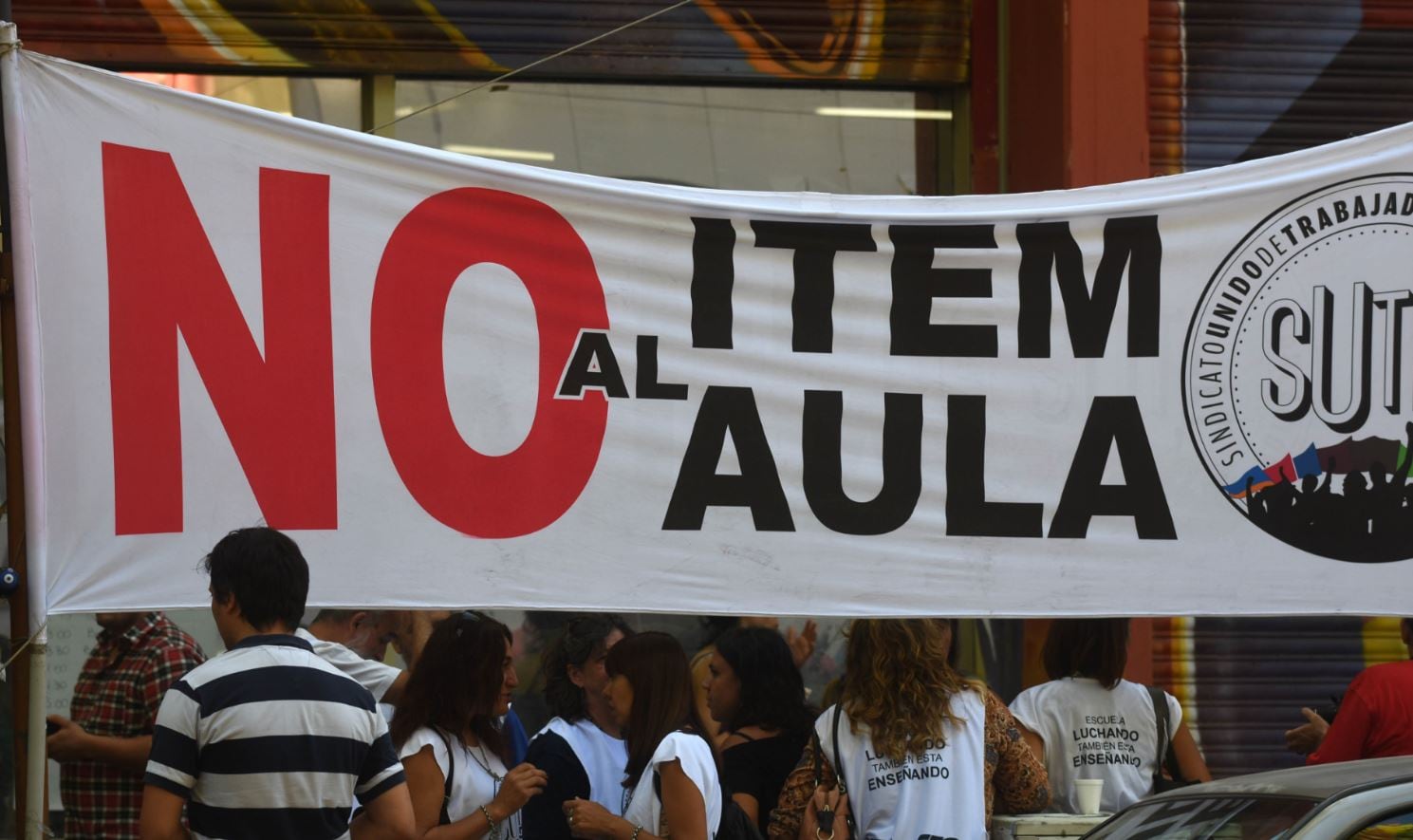 El Ítem Aula fue cuestionado por el sindicato y parte de los docentes en actividad, pero poor unanimidad, la Suprema Corte lo declaró “constitucional”.