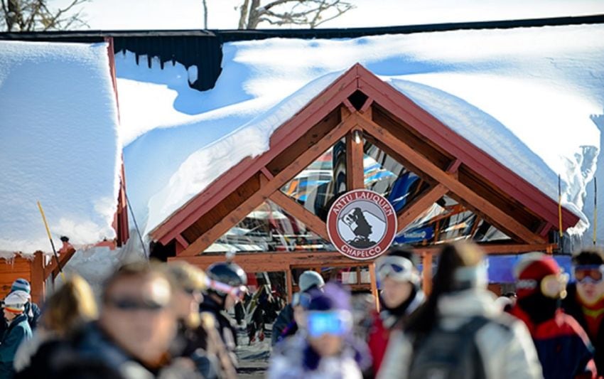 
    Antulauquen era una tradicional confitería en Chapelco.
   