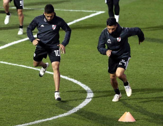 
    Recuperados. Mora y Quinteros etá Ok y Scocco, casi.
   