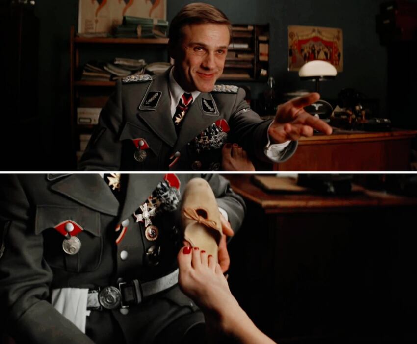 
    Hans Landa y Bridget von Hammersmark juegan a la Cenicienta en "Inglourious Basterds" (2009).
   