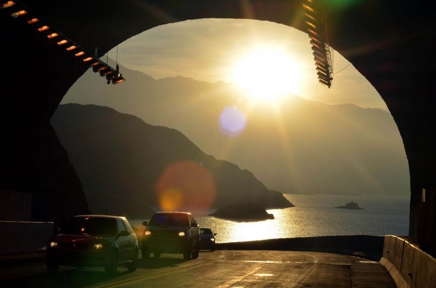 La luz al final del túnel. Foto: túnel Cacheuta-Potrerillos / Los Andes