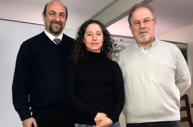 
Gentileza/La Voz.  | Dante Beltramo y Roxana Alasino -Ceprocor y Conicet-, y Luis Argañarás, Laboratorio Química Luar.
   