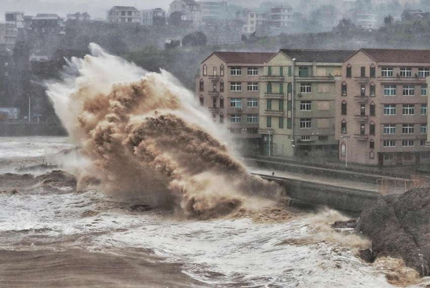 
Las autoridades evacuaron también a unas 300.000 personas en el área metropolitana de Shanghái | AFP
   