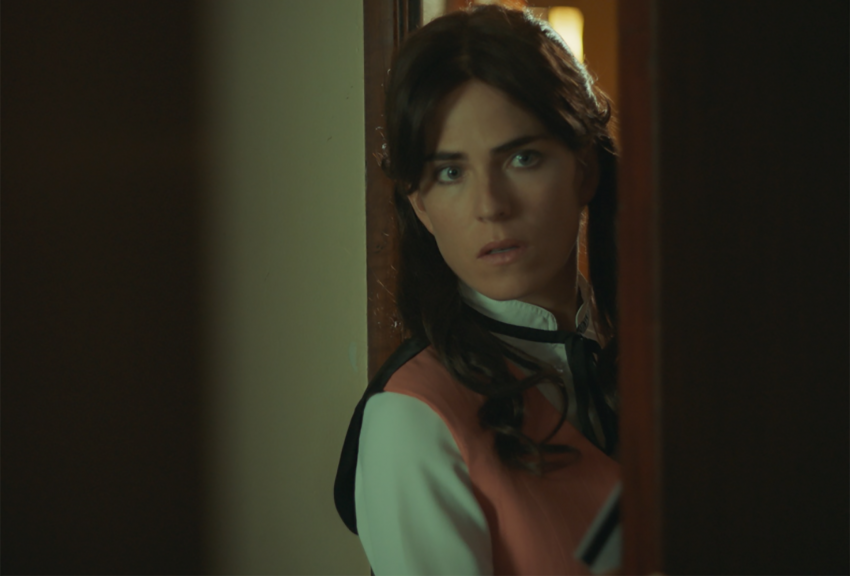 
La mexicana Karla Souza es una agente que investiga la trama de corrupción.
