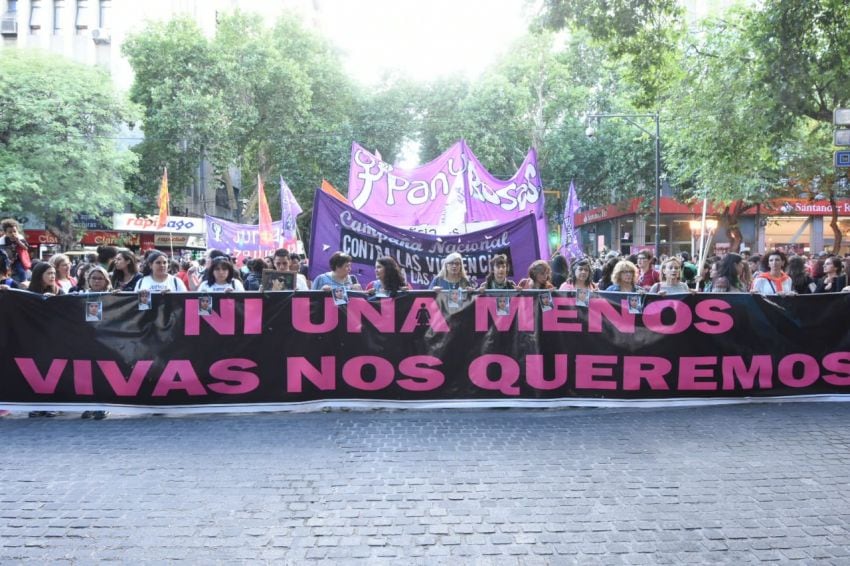 
    Masiva marcha en Mendoza. / Gustavo Rogé
   