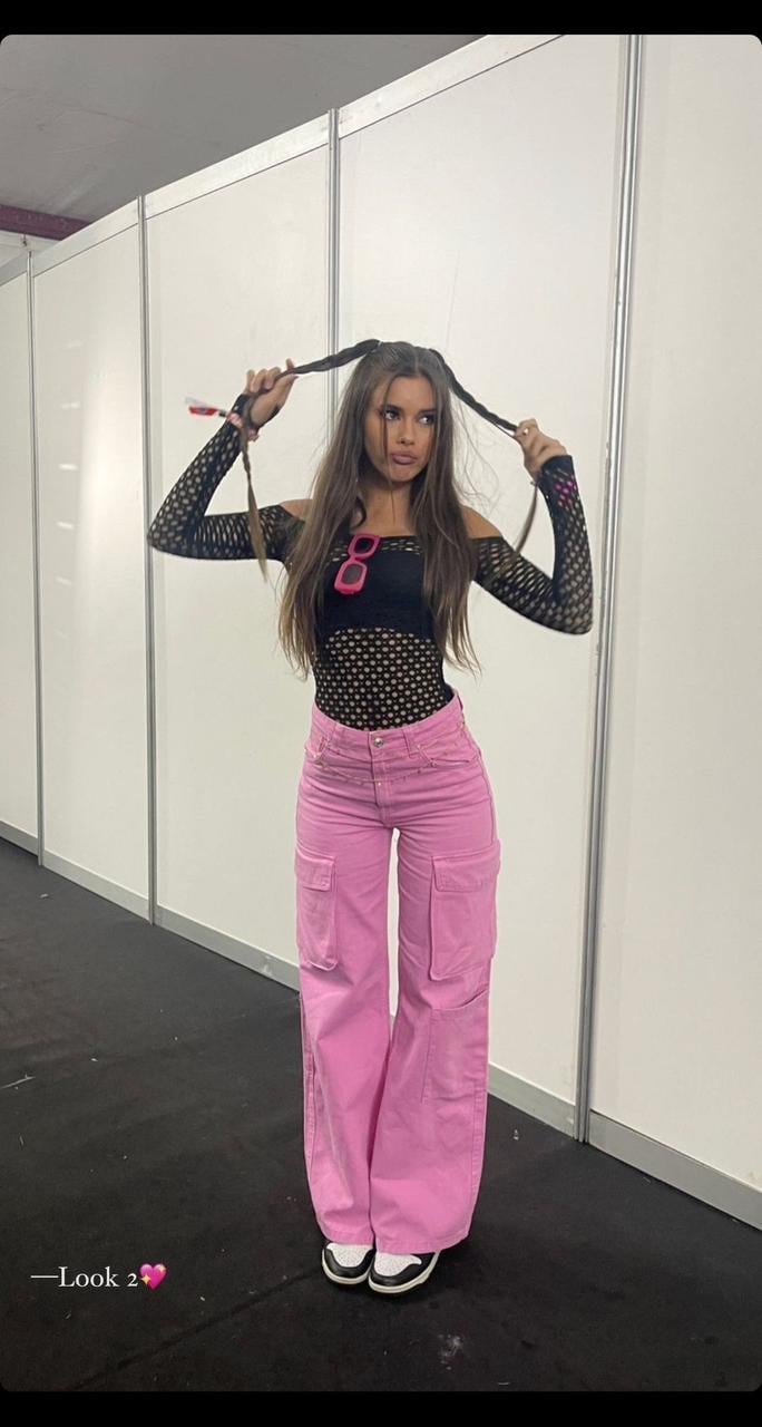 Look para el show de Emilia Mernes