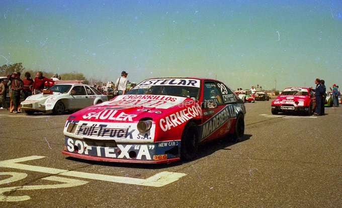 
    Uno de los autos en los que corrió Comito en su etapa como piloto.
   