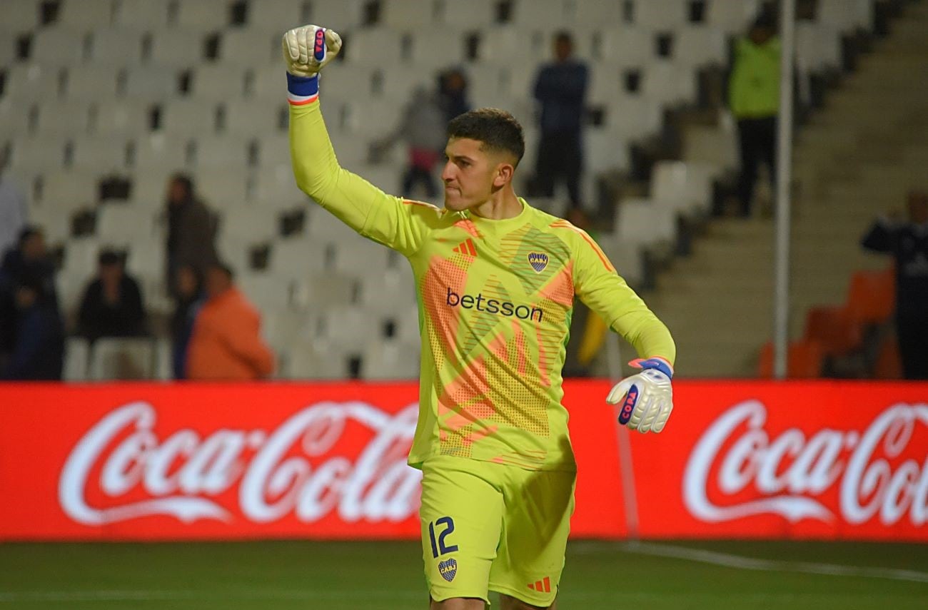 Leandro Brey fue la figura en la victoria de octavos de final de la Copa Argentina, y retornaría al arco. / Foto: Fotobaires