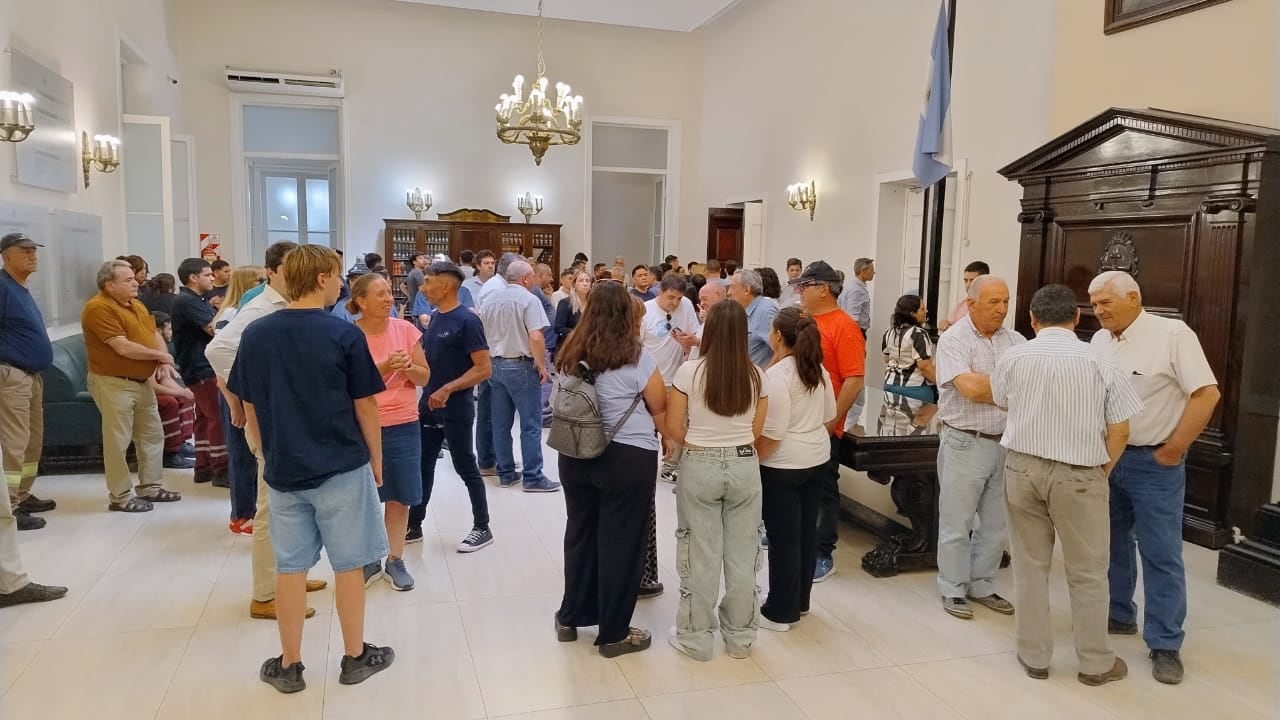 Productores de Fecovita llegaron a la Legislatura para pedir celeridad a la Justicia. Los Andes