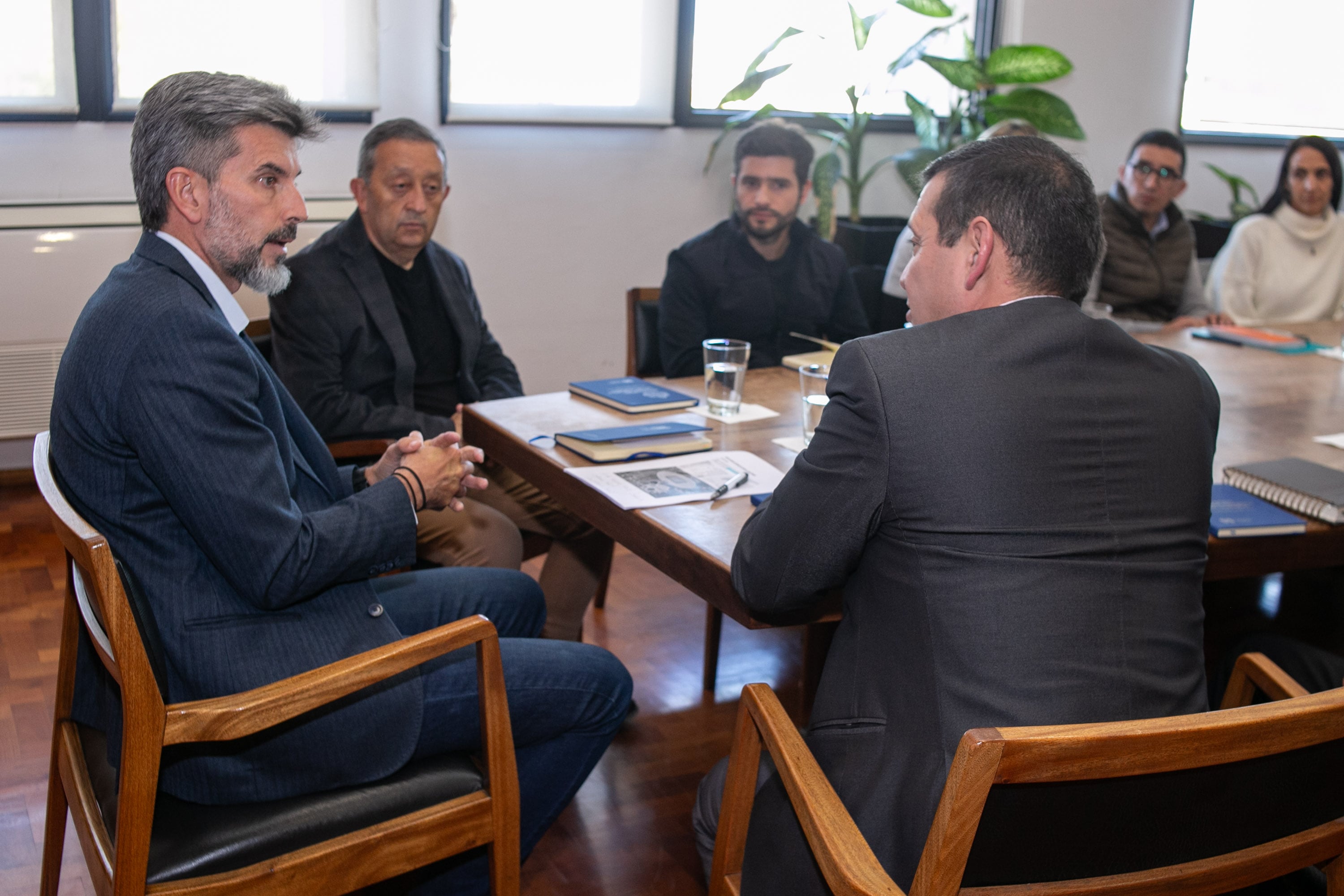 Ulpiano Suárez recibió a Celso Jaque y Fernando Banderet, con quienes repasó diversas políticas de desarrollo de la Ciudad de Mendoza.