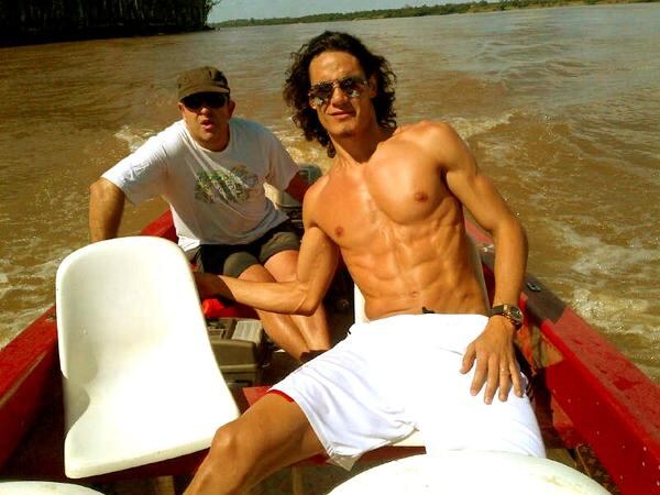 Edinson Cavani pescando en Uruguay