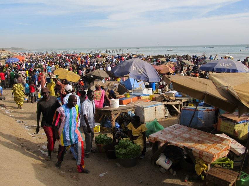 
Senegal. Las playas de Dakar están repletas de trabajadores y turistas. | Los Andes
   