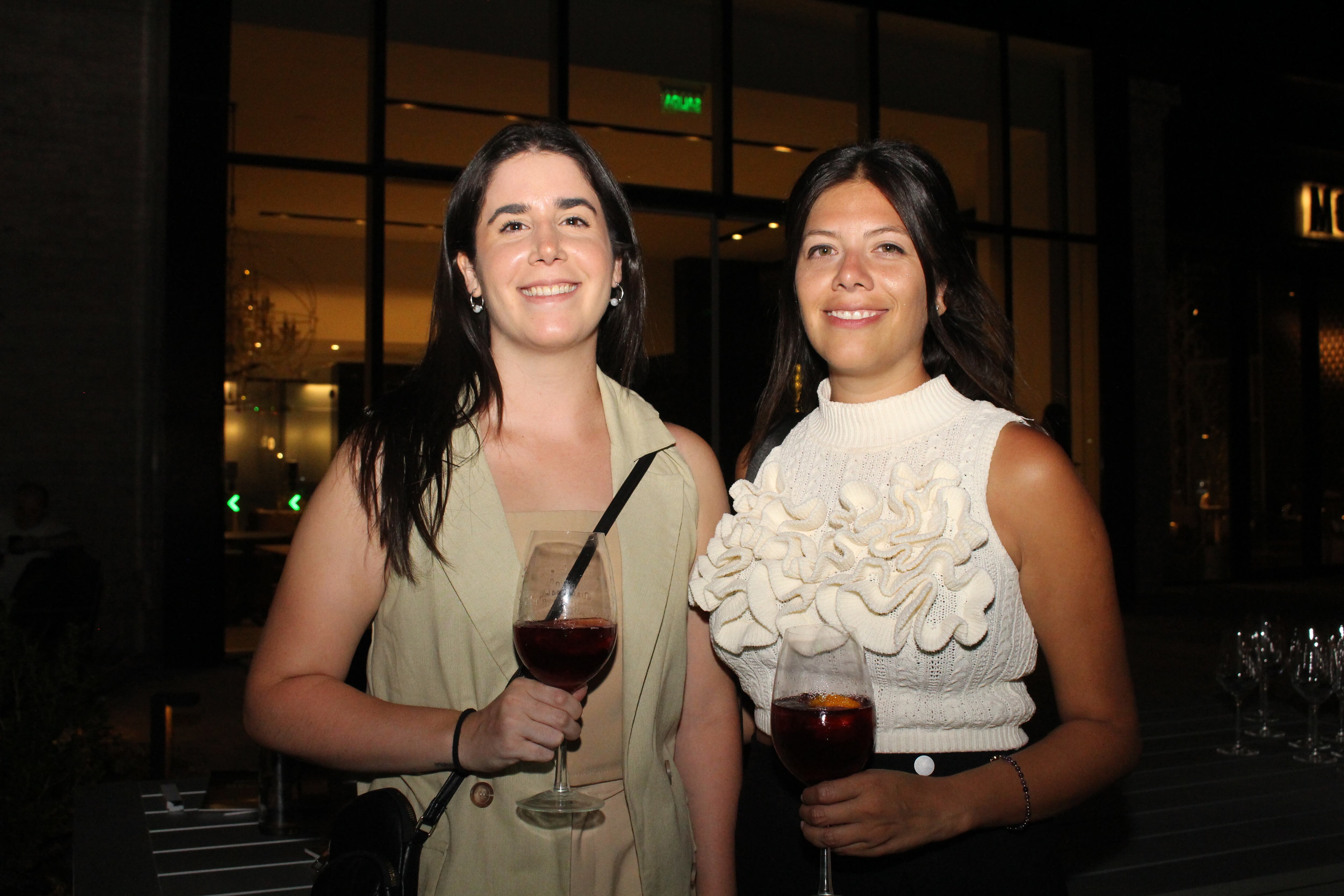 De Los Andes y Guarda14, Rocío Barros y Flor Afranllie.