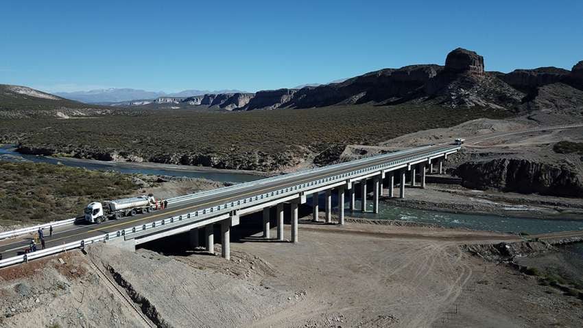 
Los nuevos puentes de la ruta 40 son una parte destacada de la nueva obra | Gentileza
   