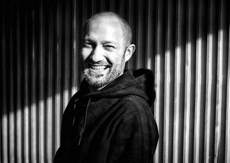 
    Paul Kalkbrenner. Llevará su techno y house al territorio agreste de la hermosa Quinta Las Rosas.
   