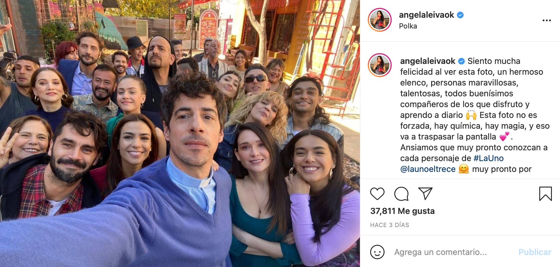 Ángela compartió en sus redes una foto del elenco.