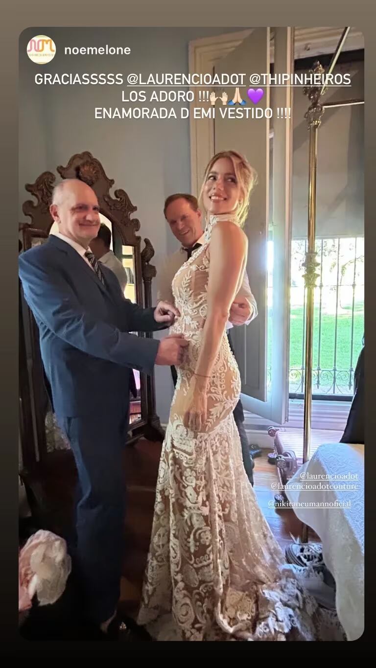 En una de las pruebas de vestuario previo al casamiento, ajustando el vestido a los cambios del cuerpo. Gentileza.