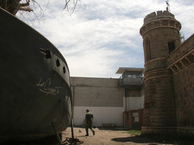 Filippo insiste con su idea de que La Cuyanita vuelva al lago del Parque San Martín. Foto: Achivo / Los Andes.