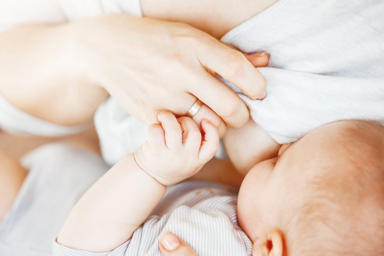 Anímicamente, entendemos que no existe una edad predeterminada para ser madre porque las formas de maternar son miles. Sin embargo, el reloj biológico piensa otra cosa. 