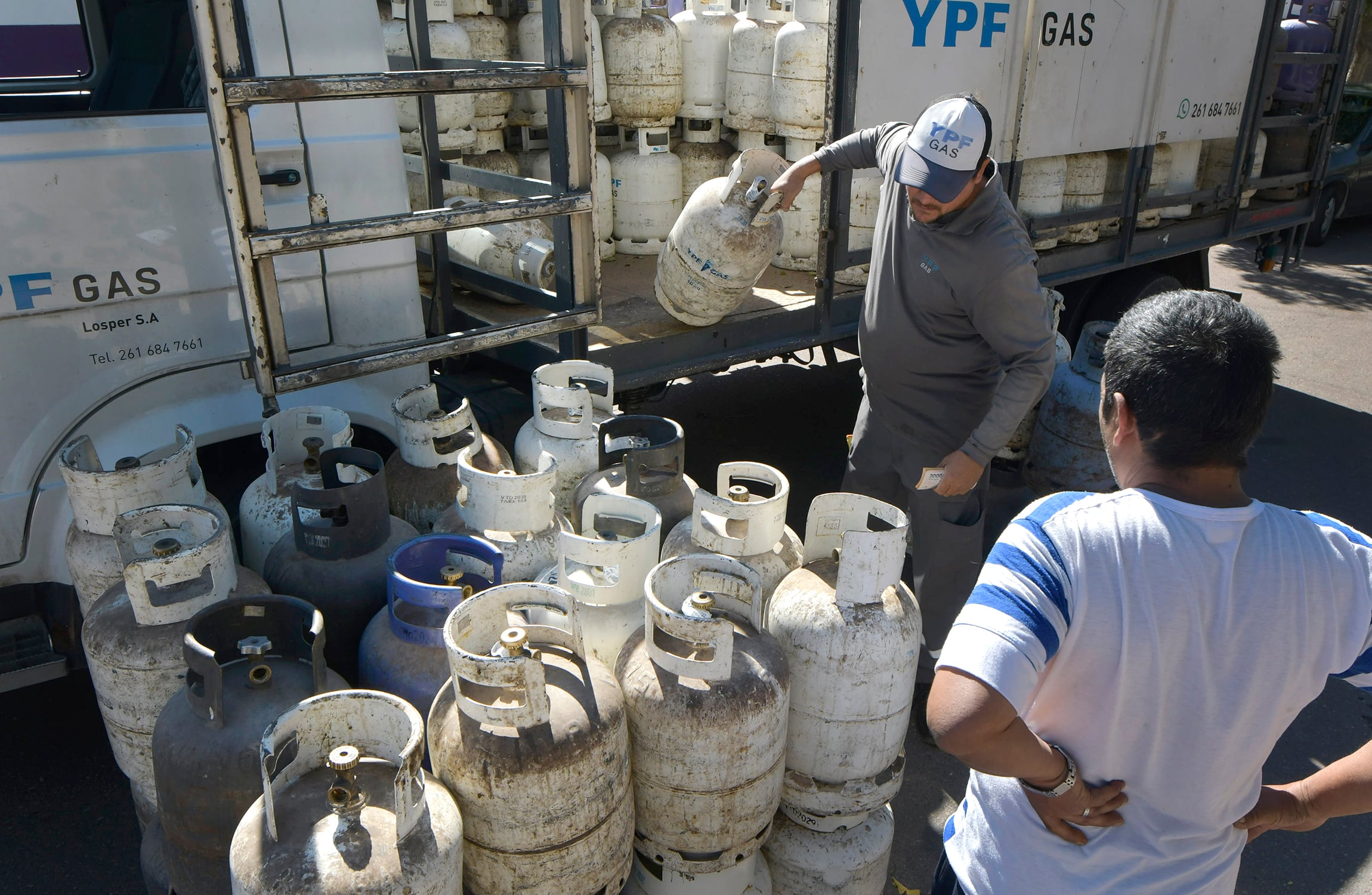 Distribución y comercialización del gas en garrafas. Foto archivo: Orlando Pelichotti