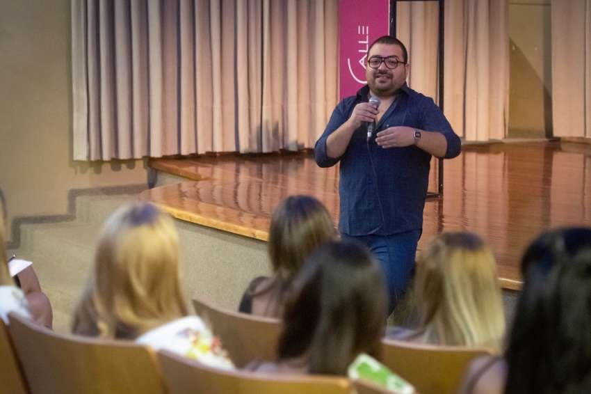 
Capacitación Tebi Costamagna habló sobre redes sociales | Ignacio Blanco / Los Andes
   