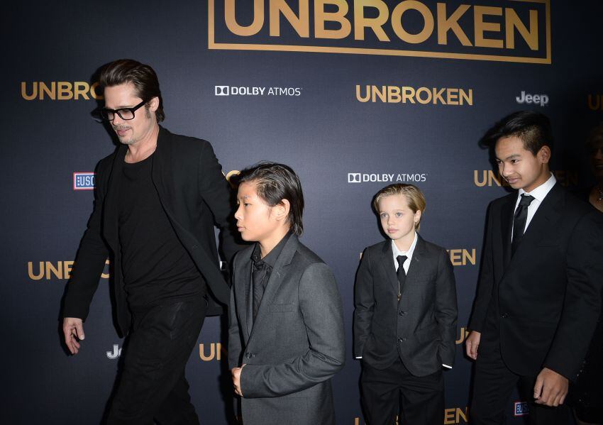 
Brad en 2014 junto a sus hijos Pax, Shiloh y Maddox | AFP
   