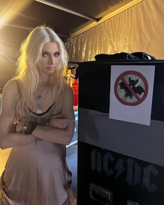 La actriz y cantante Taylor Momsen ('Gossip Girl'), acabó en urgencias tras el mordisco del animal. Foto: La Vanguardia