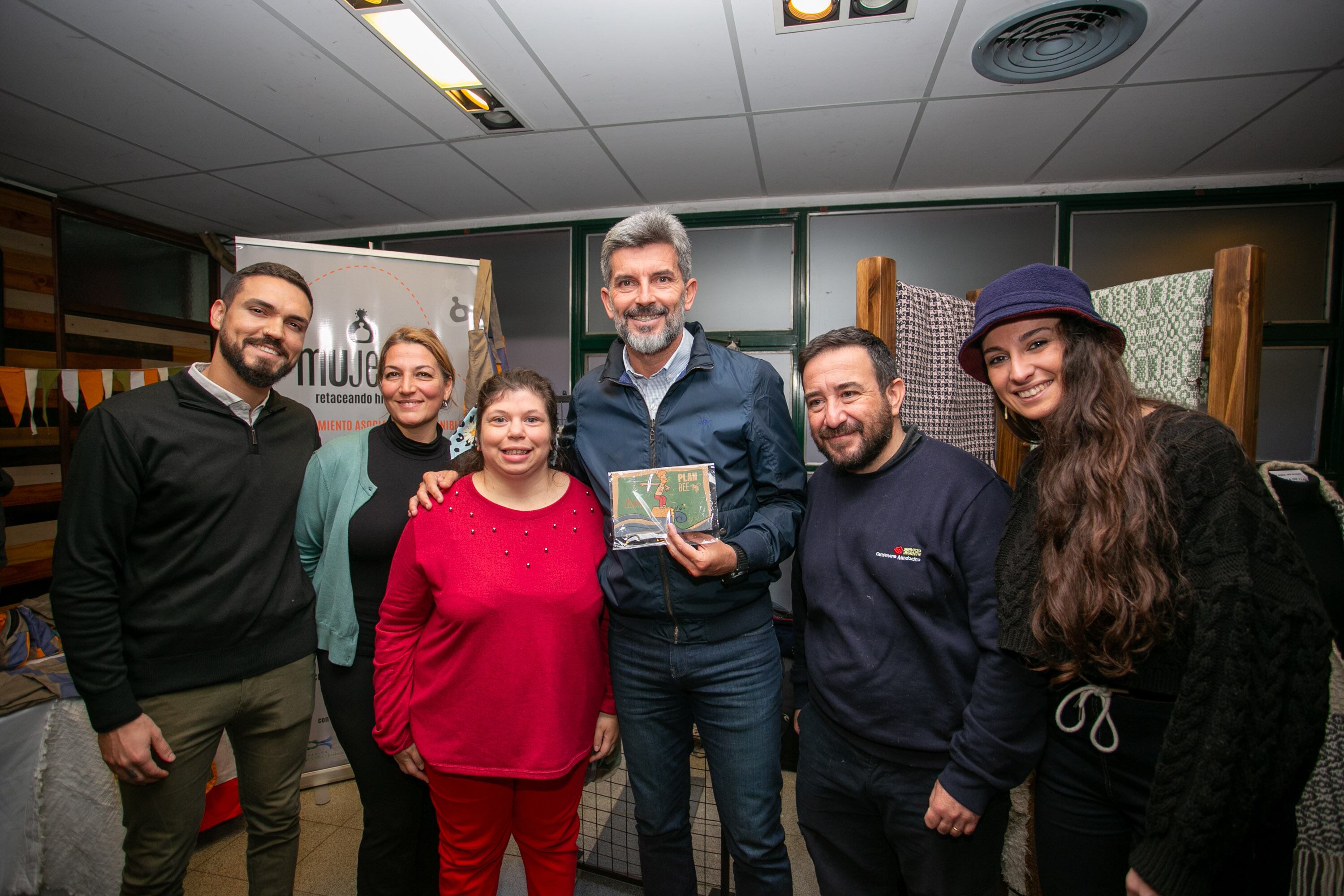 Ulpiano Suarez participó de la apertura del Encuentro Textil de la Economía Social.