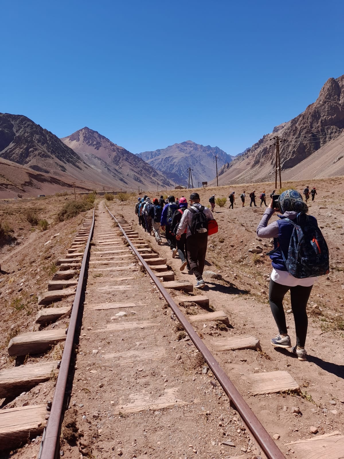 Senderismo por la Quebrada de Vargas, cerro Penitentes.