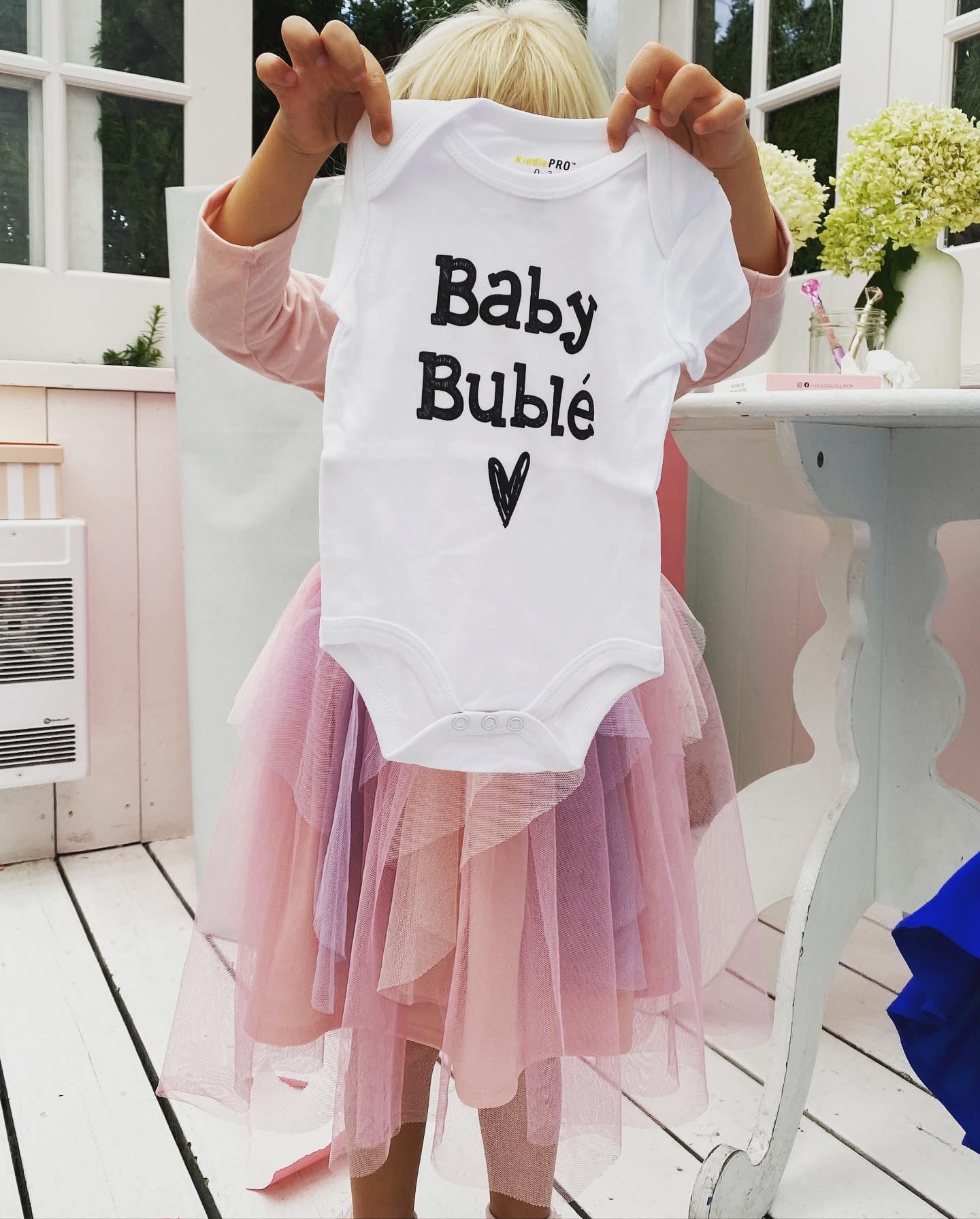 Luisana Lopilato celebró el baby shower de su cuerta hija.