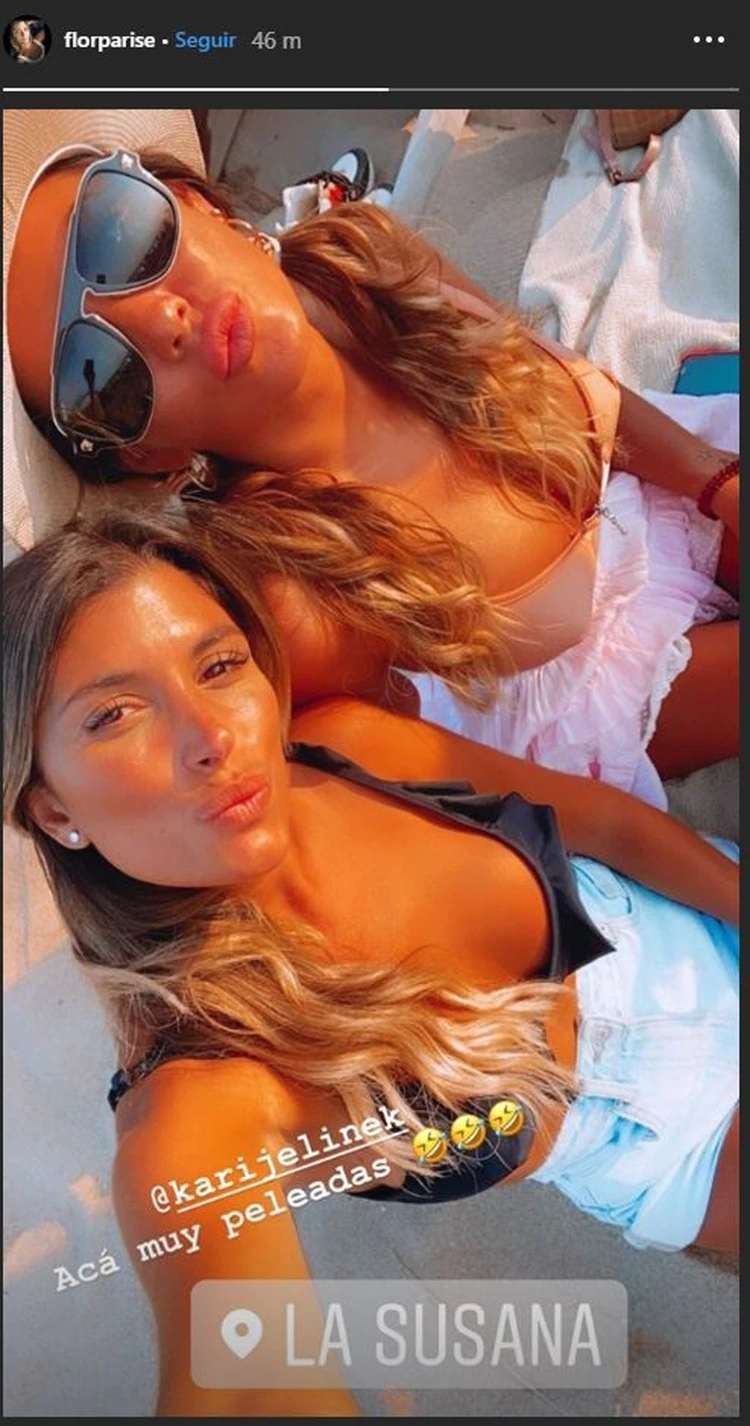 
Flor Parisie subió una foto con su amiga en Punta del Este.
