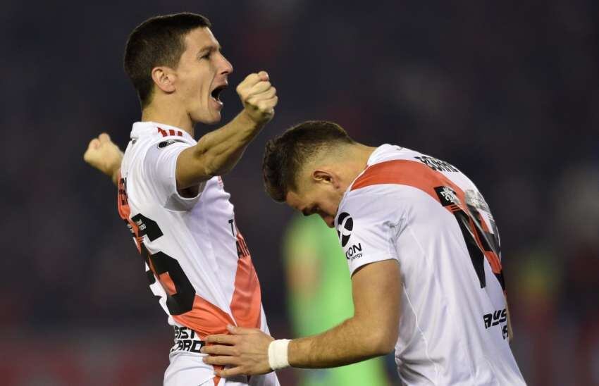 
Nacho Fernández festeja el primer gol del partido.
