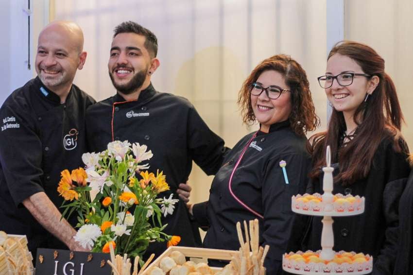 
 



      Equipo académico de IGI: Raúl Combina, Julián Florido, Érica Massetti y Johana Esquivel.
     

 
