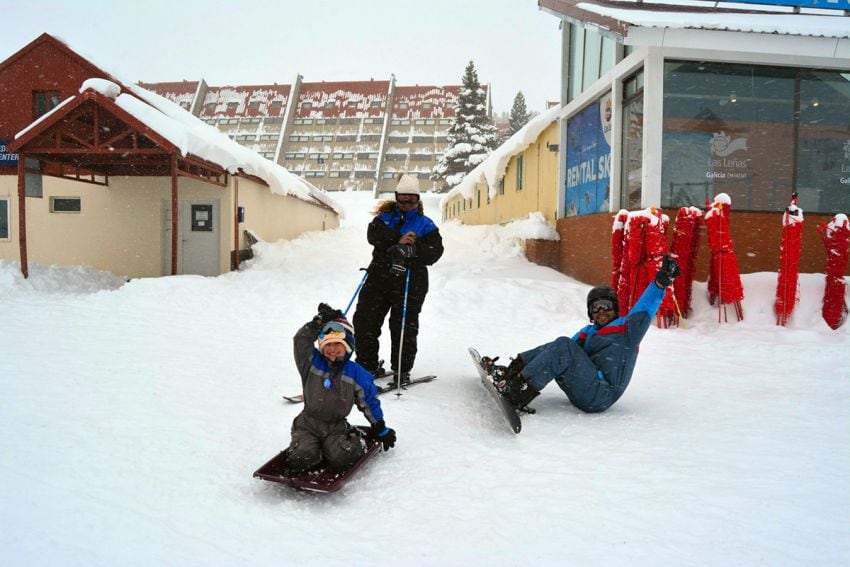 
Blanca. En Malargüe las nevadas permiten varias actividades. En Alta Montaña, la nieve es más blanda. | Gentileza Maralgüe
   