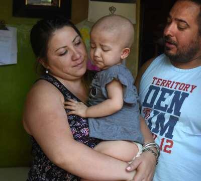 
Con poco más de dos años le diagnosticaron la enfermedad y la humilde pieza en la que vivía la ponía en riesgo.  | Foto: Los Andes.
   