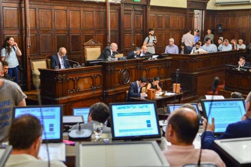 
Foto: Prensa Senado | Jaliff, vicegobernador en 2007, presidió la sesión de hoy en la Cámara Alta.
   