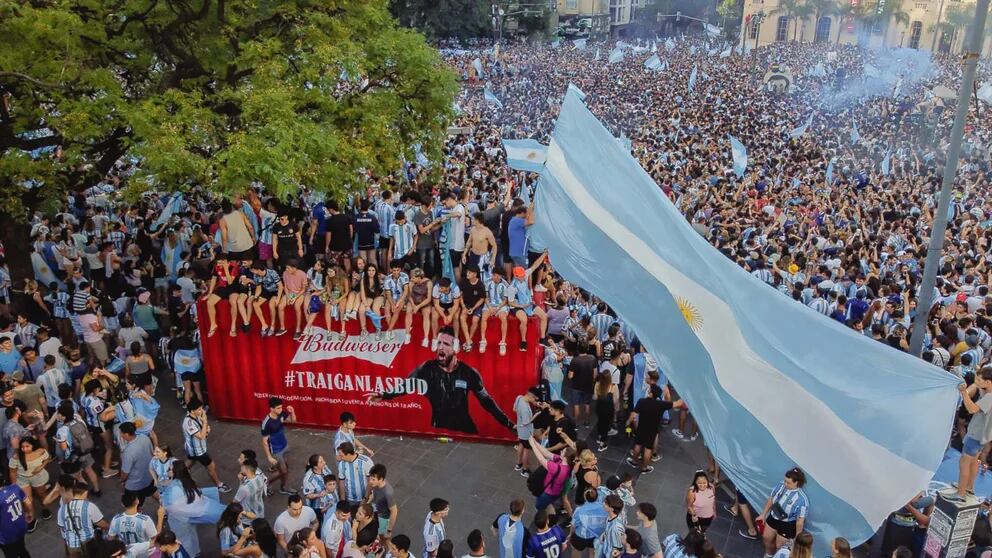 La empresa había asegurado que llevaría sus bebidas al país ganador de la Copa Mundial. Foto: Infobae