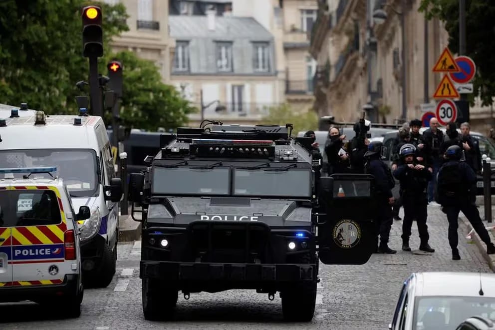 Los efectivos policiales actuaron con rápidez en la zona (REUTERS/Benoit Tessier)